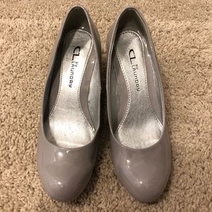Chinese Laundry Gray Patent Wedge Heels